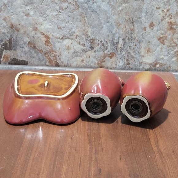 Vintage Salt and Pepper Shakers On Apple Tray - Picture 8 of 15
